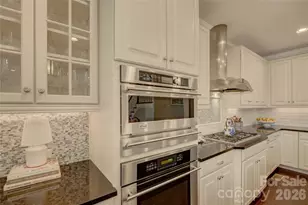 13203 Coyote Creek Ct, Charlotte, NC 28278 - Photo 19