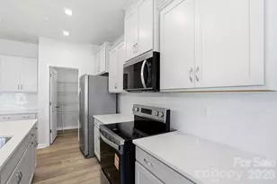 2525 Hedgecliff Rd, Kannapolis, NC 28025 - Photo 7