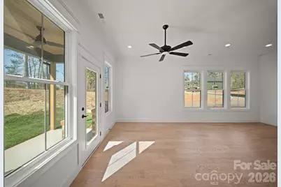 128 Collin Place, Asheville, NC 28804 - Photo 5