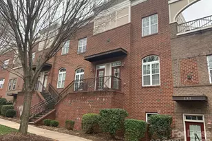 227 Harbour Pl Dr, Davidson, NC 28036 - Photo 1