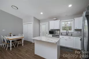 660 W 9th St, Newton, NC 28658 - Photo 13