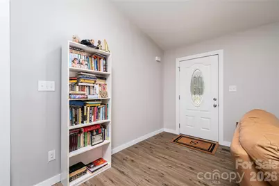 660 W 9th Street, Newton, NC 28658 - Photo 5