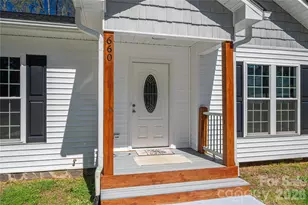 660 W 9th St, Newton, NC 28658 - Photo 5