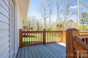 660 W 9th St, Newton, NC 28658 - Photo 27