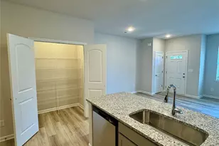 1151 Foundry Dr, Gastonia, NC 28054 - Photo 5