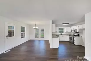 141 Pratt Ln, Statesville, NC 28625 - Photo 9