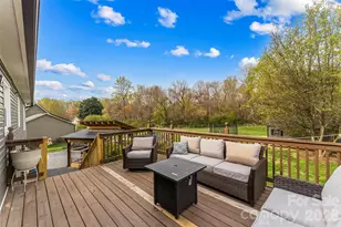 1757 Castlewood Ct, Hickory, NC 28602 - Photo 23