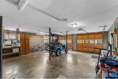 1757 Castlewood Court, Hickory, NC 28602 - Photo 23