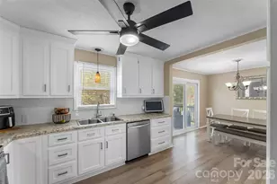 1757 Castlewood Ct, Hickory, NC 28602 - Photo 9