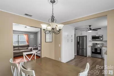 1757 Castlewood Court, Hickory, NC 28602 - Photo 5