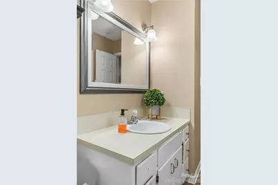 1757 Castlewood Court, Hickory, NC 28602 - Photo 13