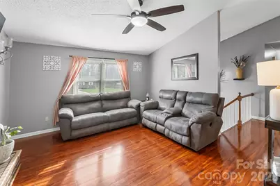 1757 Castlewood Court, Hickory, NC 28602 - Photo 7