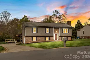 1757 Castlewood Ct, Hickory, NC 28602 - Photo 37