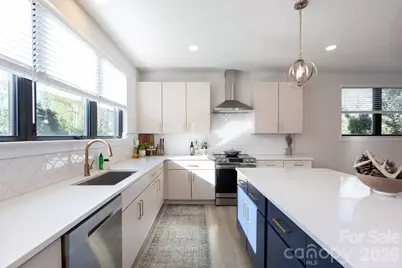 3538 Saker Lane, Charlotte, NC 28211 - Photo 5