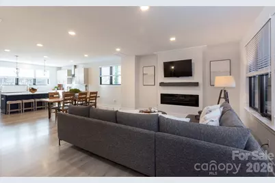 3538 Saker Lane, Charlotte, NC 28211 - Photo 3