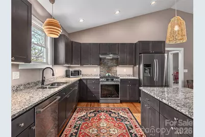 10 Starview Lane, Hendersonville, NC 28739 - Photo 5
