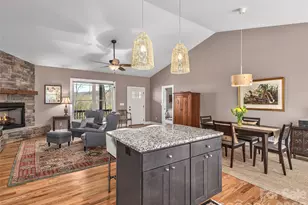 10 Starview Ln, Hendersonville, NC 28739 - Photo 9