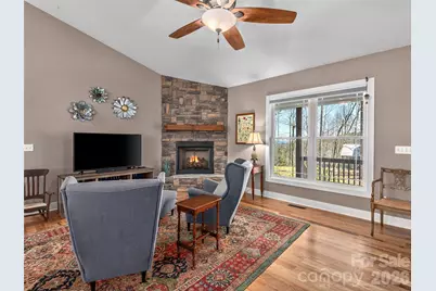 10 Starview Lane, Hendersonville, NC 28739 - Photo 9