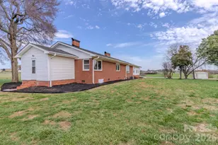 1217 Daniels Rd, Lincolnton, NC 28092 - Photo 5