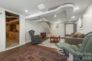 1733 Clairmont Dr, Hendersonville, NC 28791 - Photo 21