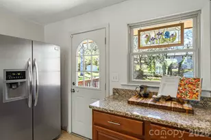 1733 Clairmont Dr, Hendersonville, NC 28791 - Photo 13