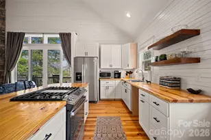 823 Silverstone Dr, Hendersonville, NC 28792 - Photo 11