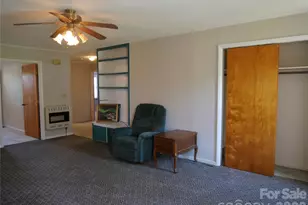 220 N Russell St, Troy, NC 27371 - Photo 5