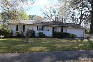 220 N Russell St, Troy, NC 27371 - Photo 1