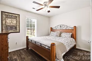 6714 Wicked Oak Ln, Charlotte, NC 28216 - Photo 21