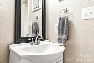 6714 Wicked Oak Lane, Charlotte, NC 28216 - Photo 23