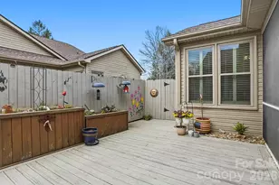 21 Tisha Ln, Hendersonville, NC 28739 - Photo 7