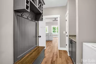 38 Scenic View Dr, Hendersonville, NC 28792 - Photo 15