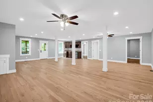 38 Scenic View Dr, Hendersonville, NC 28792 - Photo 35