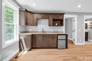 38 Scenic View Dr, Hendersonville, NC 28792 - Photo 31