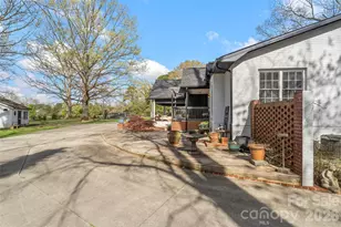 4267 County Home Rd, Conover, NC 28613 - Photo 23