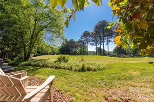 22 Honeysuckle Ln, Lake Wylie, SC 29710 - Photo 3