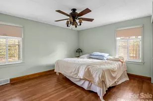 110 Houston St, Hendersonville, NC 28792 - Photo 13