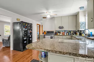 110 Houston St, Hendersonville, NC 28792 - Photo 11