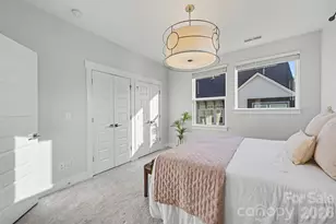 2128 Electric Ln, Charlotte, NC 28205 - Photo 11