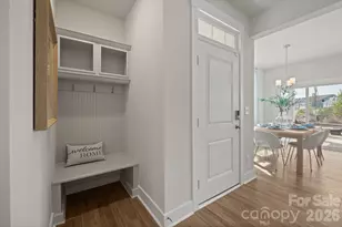 9721 Munsing Dr, Charlotte, NC 28269 - Photo 3