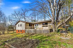 7 Nelson Rd, Hendersonville, NC 28791 - Photo 1