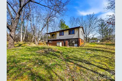 7 Nelson Road, Hendersonville, NC 28791 - Photo 3