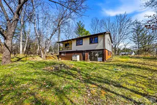 7 Nelson Rd, Hendersonville, NC 28791 - Photo 3