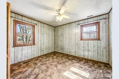 7 Nelson Road, Hendersonville, NC 28791 - Photo 15