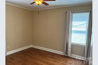 324 E Rhodes Street, Lincolnton, NC 28092 - Photo 7