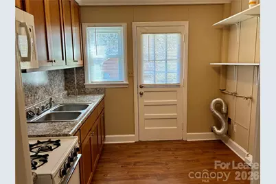 324 E Rhodes Street, Lincolnton, NC 28092 - Photo 5