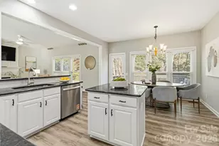 2732 Providence Spring Ln, Charlotte, NC 28270 - Photo 13