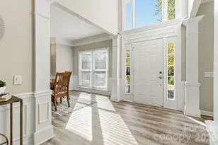 2732 Providence Spring Ln, Charlotte, NC 28270 - Photo 3