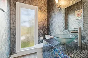 2732 Providence Spring Ln, Charlotte, NC 28270 - Photo 19