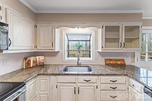 200 Maple Ct, Lexington, NC 27295 - Photo 17